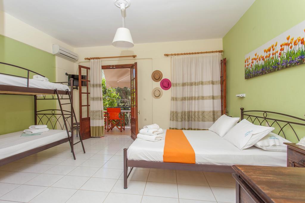 Ionio Sea Poros Studios Mikros Gialos Ngoại thất bức ảnh