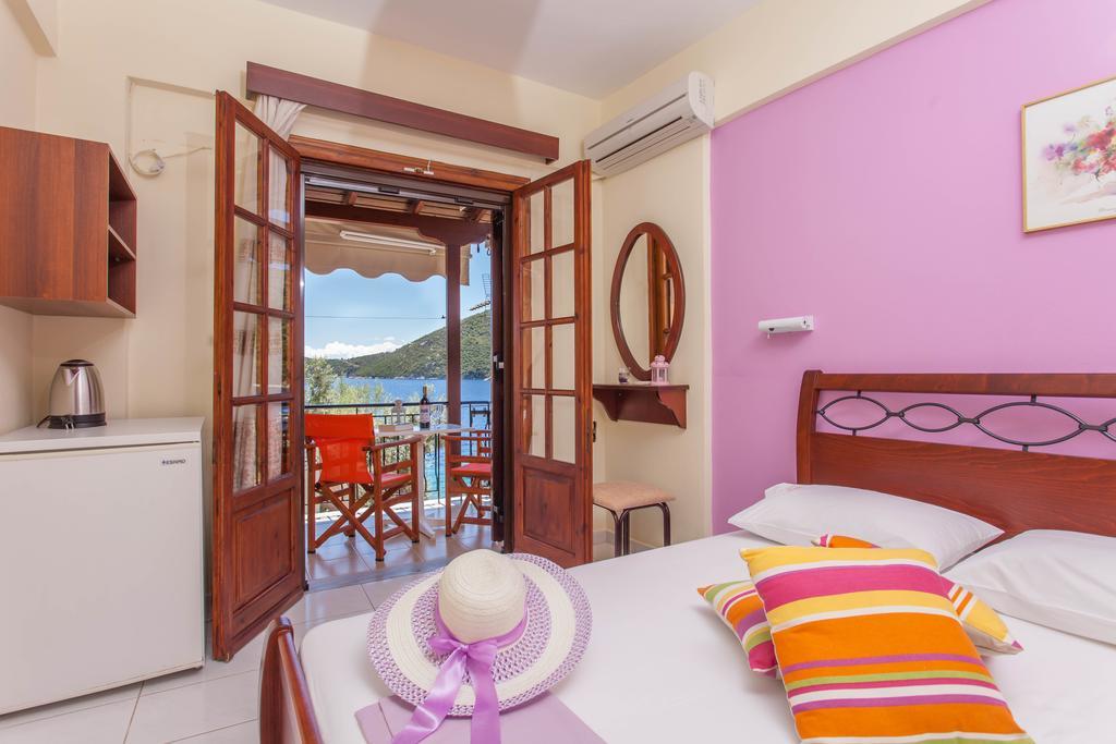Ionio Sea Poros Studios Mikros Gialos Ngoại thất bức ảnh