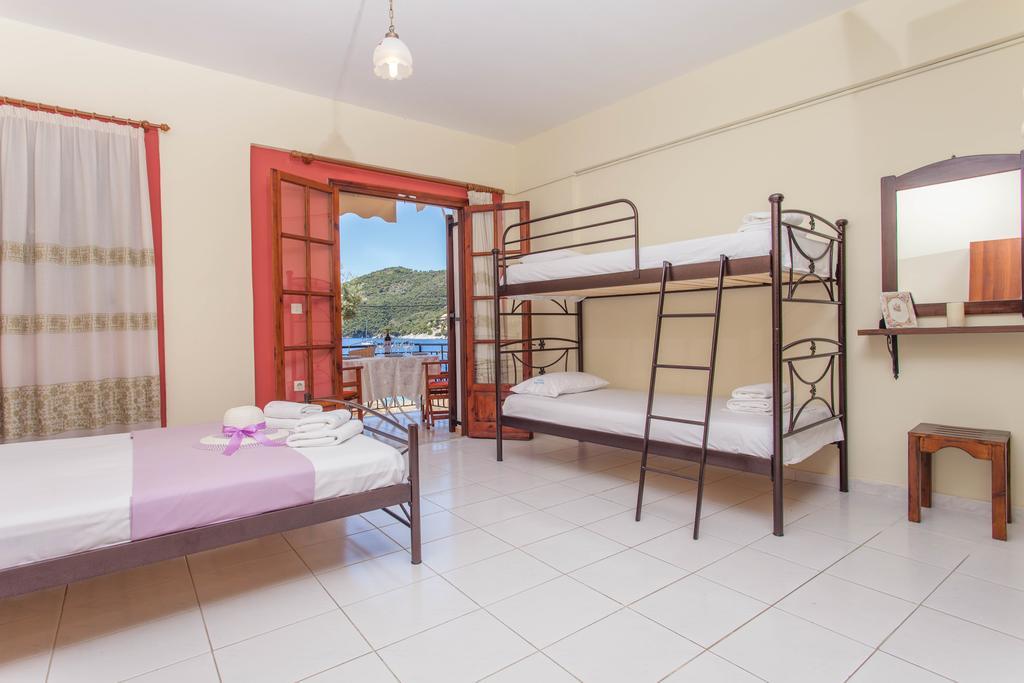 Ionio Sea Poros Studios Mikros Gialos Ngoại thất bức ảnh