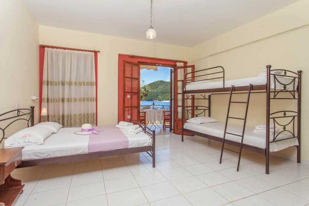 Ionio Sea Poros Studios Mikros Gialos Ngoại thất bức ảnh