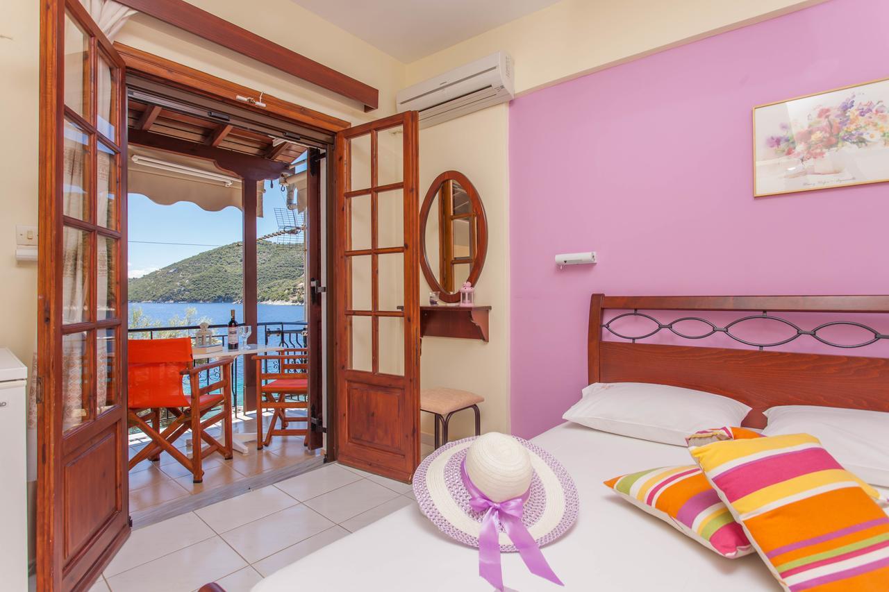 Ionio Sea Poros Studios Mikros Gialos Ngoại thất bức ảnh